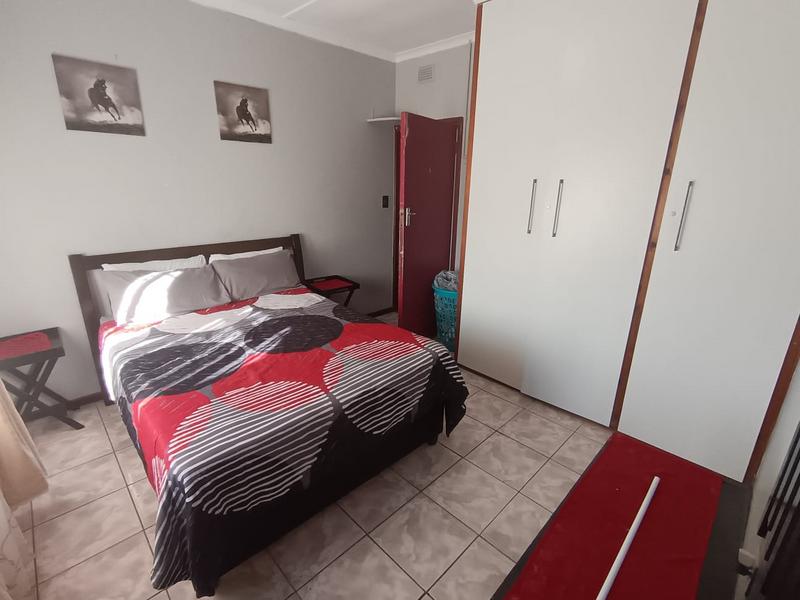 4 Bedroom Property for Sale in Margate KwaZulu-Natal