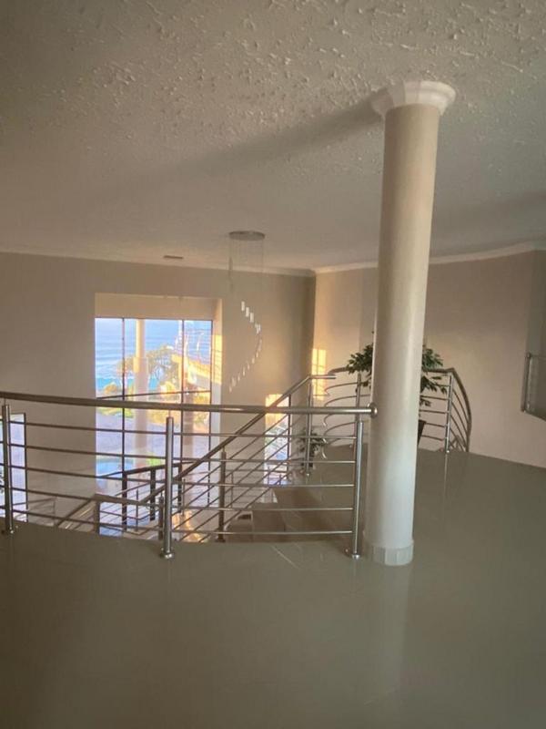 5 Bedroom Property for Sale in Oslo Beach KwaZulu-Natal