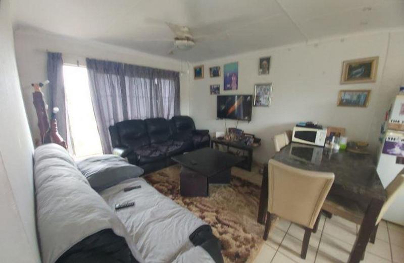 3 Bedroom Property for Sale in Oslo Beach KwaZulu-Natal
