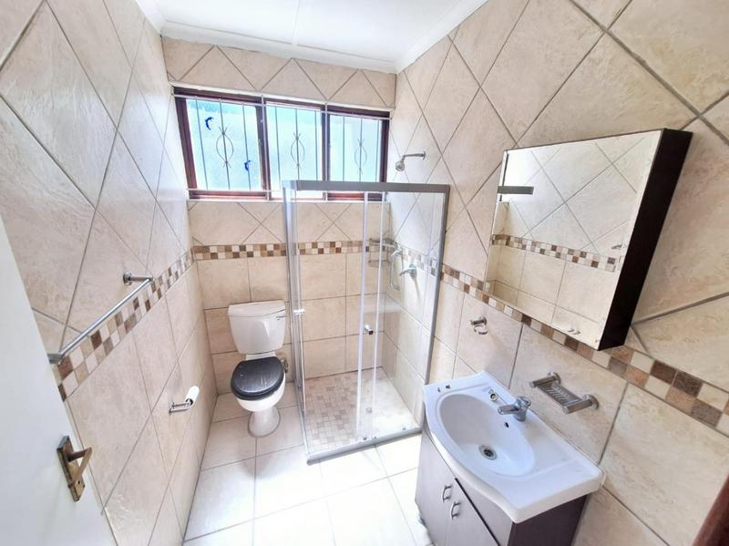 5 Bedroom Property for Sale in Ramsgate KwaZulu-Natal