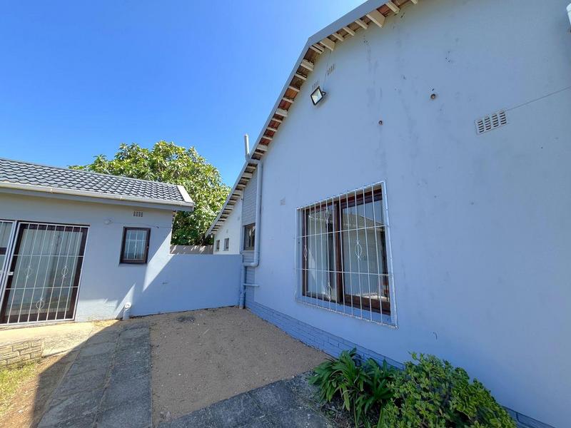5 Bedroom Property for Sale in Ramsgate KwaZulu-Natal
