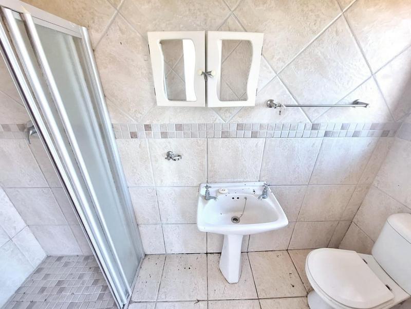 5 Bedroom Property for Sale in Ramsgate KwaZulu-Natal