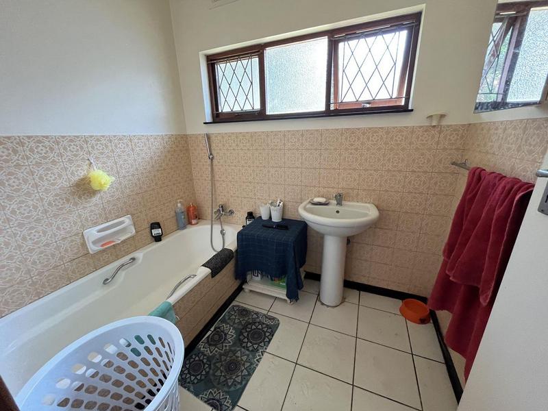 4 Bedroom Property for Sale in Shelly Beach KwaZulu-Natal