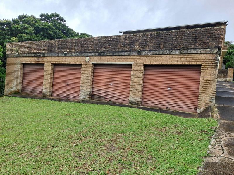 8 Bedroom Property for Sale in Shelly Beach KwaZulu-Natal
