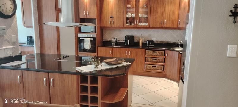 4 Bedroom Property for Sale in Shelly Beach KwaZulu-Natal