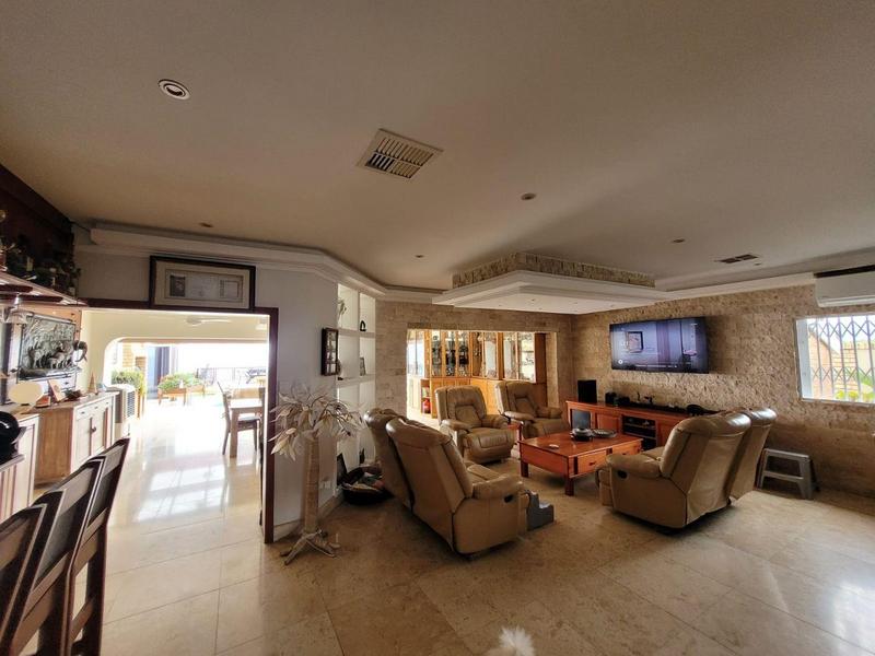 5 Bedroom Property for Sale in Shelly Beach KwaZulu-Natal
