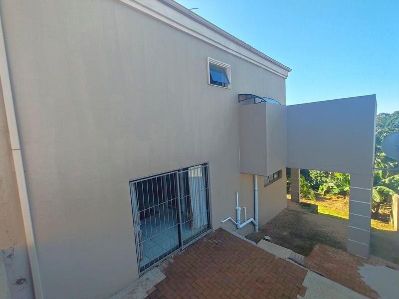 5 Bedroom Property for Sale in Shelly Beach KwaZulu-Natal