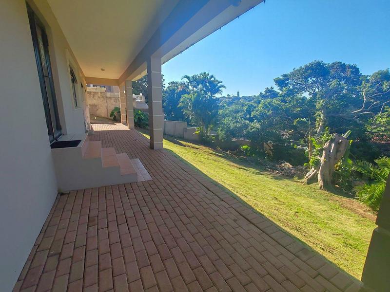 5 Bedroom Property for Sale in Shelly Beach KwaZulu-Natal