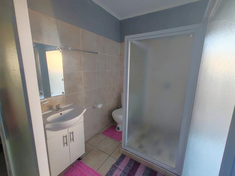 5 Bedroom Property for Sale in Shelly Beach KwaZulu-Natal