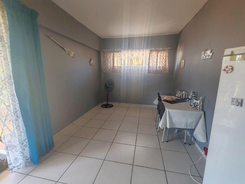 5 Bedroom Property for Sale in Shelly Beach KwaZulu-Natal