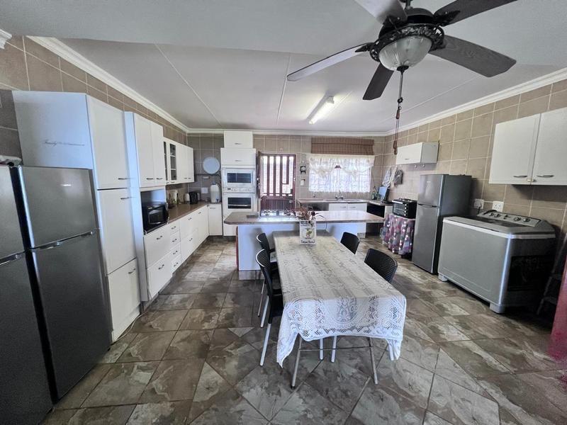 4 Bedroom Property for Sale in Palm Beach KwaZulu-Natal