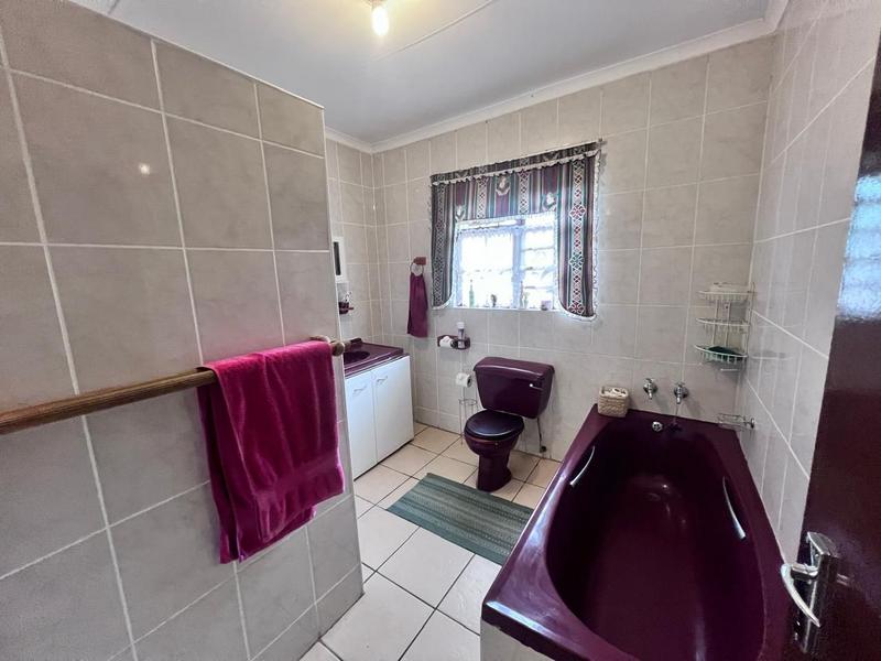4 Bedroom Property for Sale in Palm Beach KwaZulu-Natal