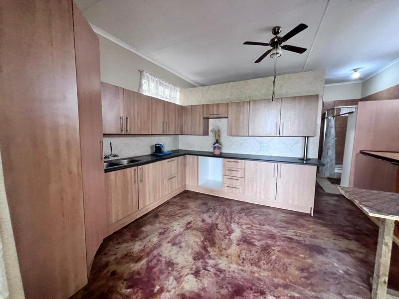 4 Bedroom Property for Sale in Palm Beach KwaZulu-Natal