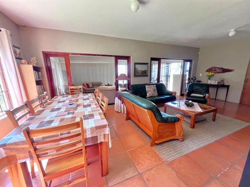 4 Bedroom Property for Sale in Palm Beach KwaZulu-Natal