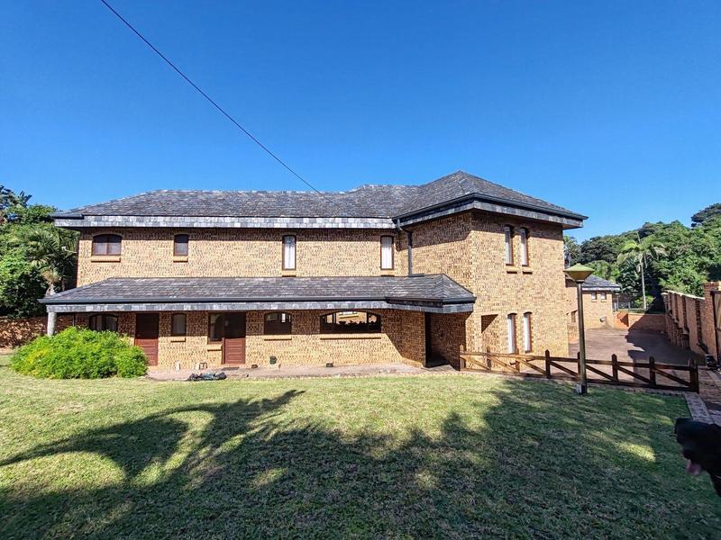 8 Bedroom Property for Sale in Umtentweni KwaZulu-Natal
