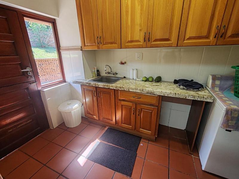 8 Bedroom Property for Sale in Umtentweni KwaZulu-Natal