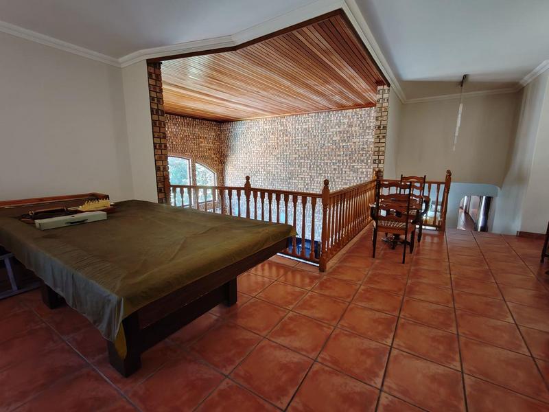 8 Bedroom Property for Sale in Umtentweni KwaZulu-Natal