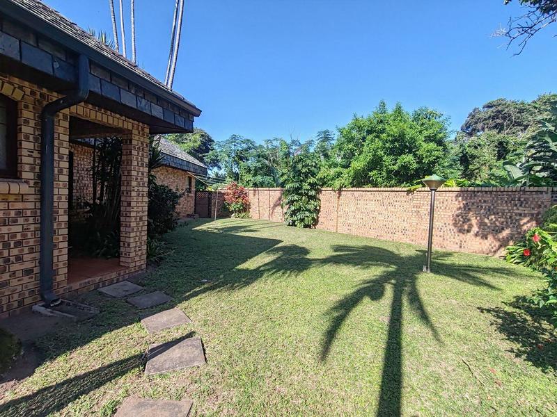 8 Bedroom Property for Sale in Umtentweni KwaZulu-Natal