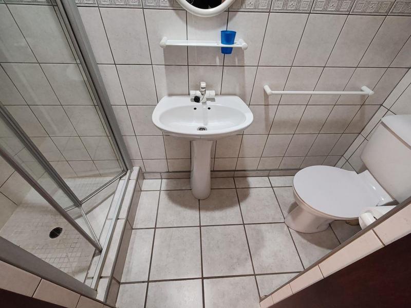 8 Bedroom Property for Sale in Umtentweni KwaZulu-Natal