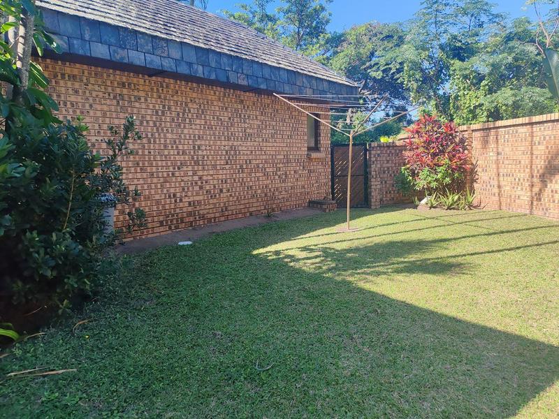 8 Bedroom Property for Sale in Umtentweni KwaZulu-Natal