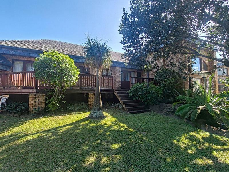 8 Bedroom Property for Sale in Umtentweni KwaZulu-Natal