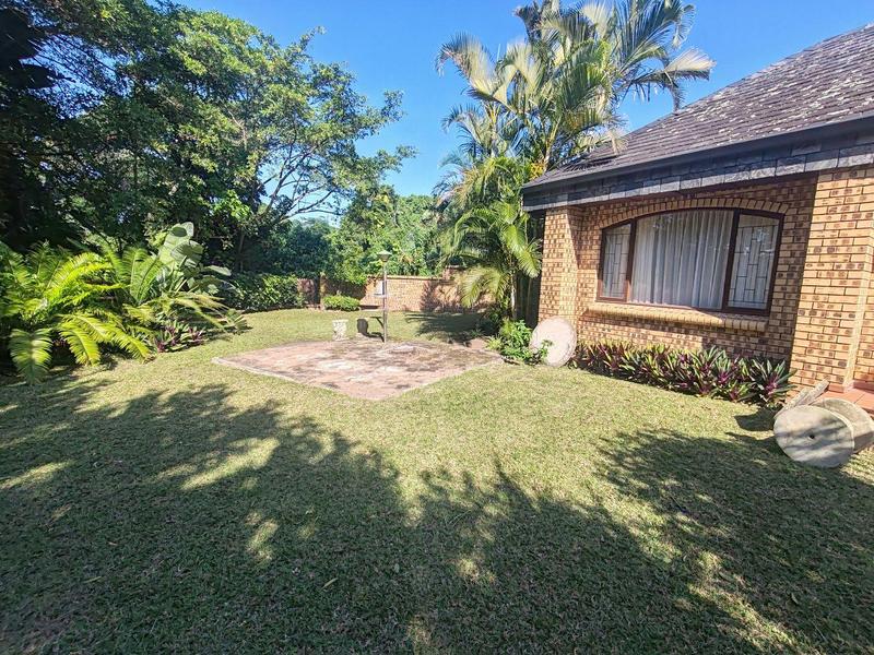 8 Bedroom Property for Sale in Umtentweni KwaZulu-Natal