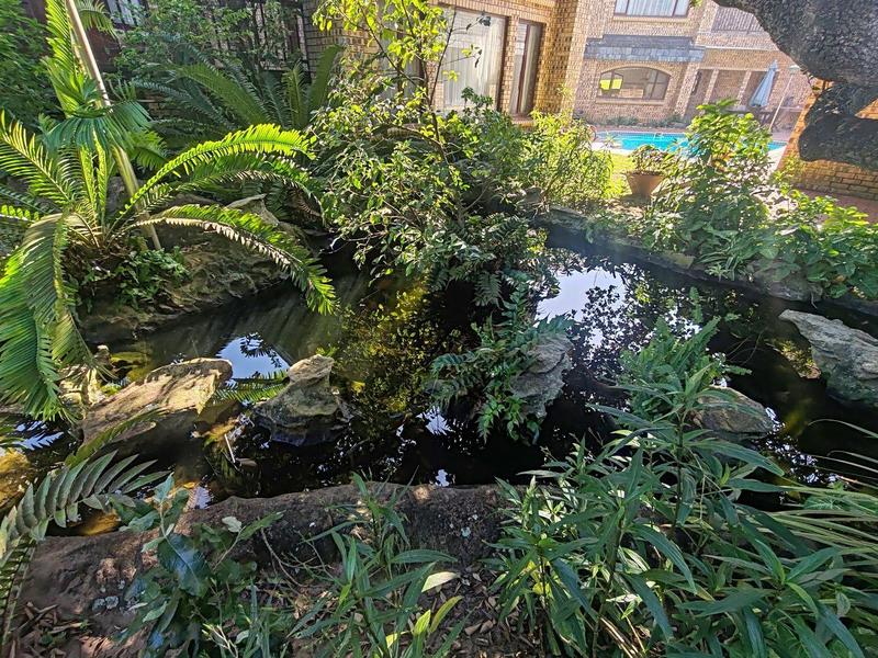 8 Bedroom Property for Sale in Umtentweni KwaZulu-Natal