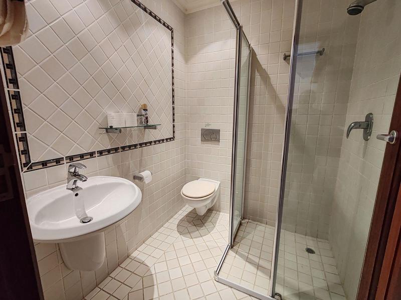 8 Bedroom Property for Sale in Umtentweni KwaZulu-Natal