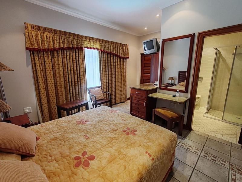 8 Bedroom Property for Sale in Umtentweni KwaZulu-Natal