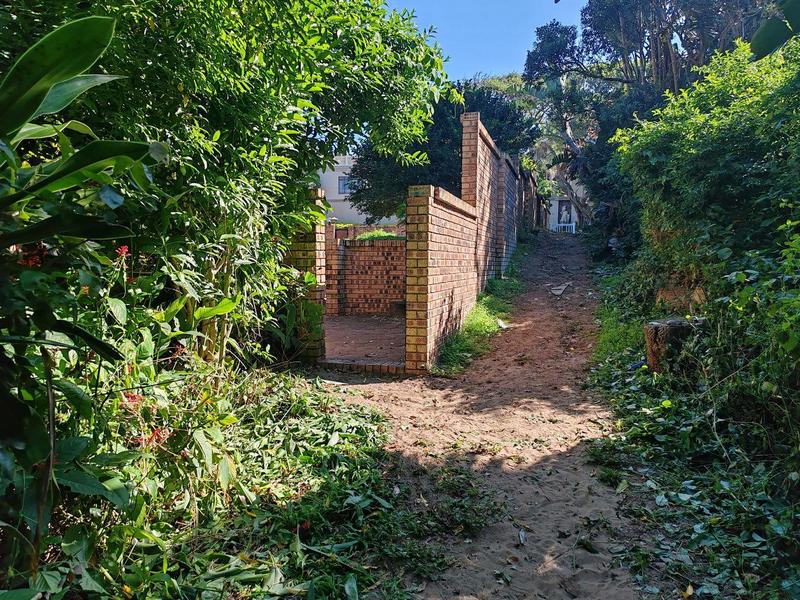 8 Bedroom Property for Sale in Umtentweni KwaZulu-Natal