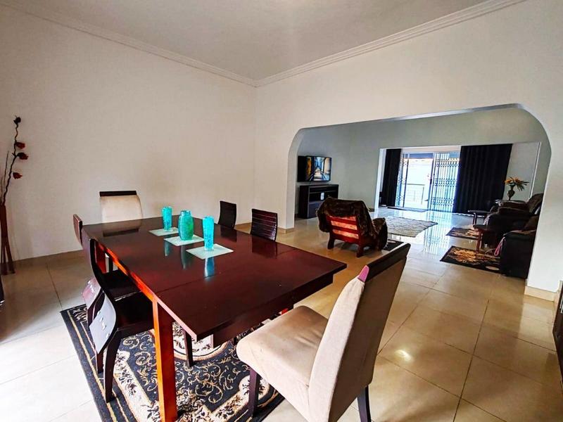 6 Bedroom Property for Sale in Umtentweni KwaZulu-Natal