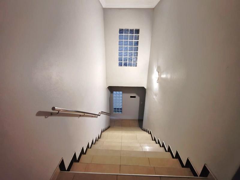 6 Bedroom Property for Sale in Umtentweni KwaZulu-Natal