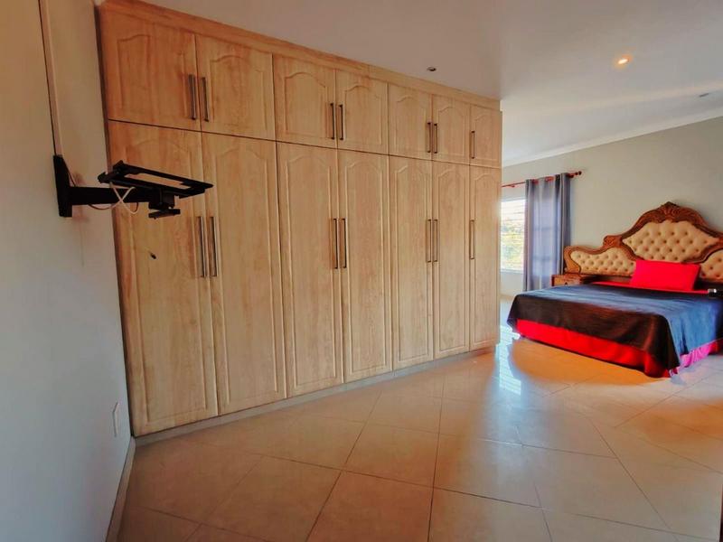 6 Bedroom Property for Sale in Umtentweni KwaZulu-Natal