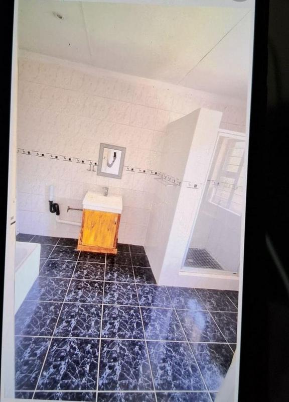 6 Bedroom Property for Sale in Umtentweni KwaZulu-Natal