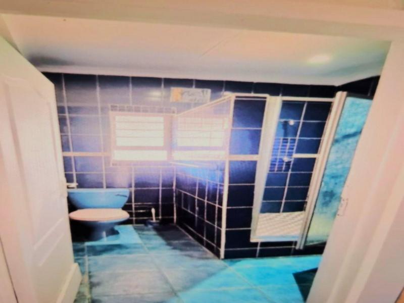 6 Bedroom Property for Sale in Umtentweni KwaZulu-Natal