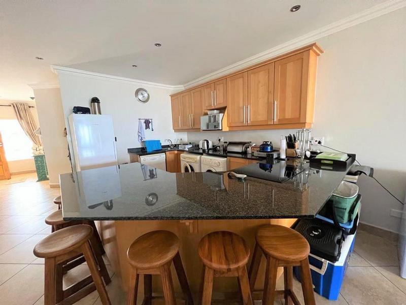 3 Bedroom Property for Sale in Uvongo KwaZulu-Natal