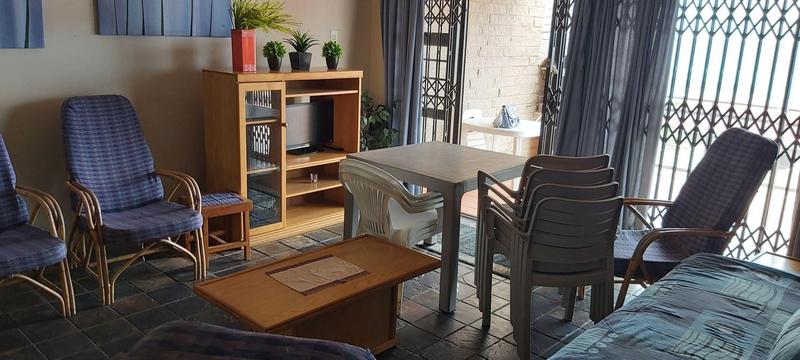 2 Bedroom Property for Sale in Uvongo KwaZulu-Natal