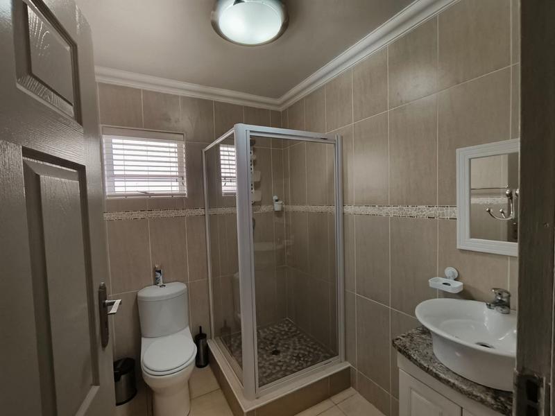 3 Bedroom Property for Sale in Uvongo KwaZulu-Natal