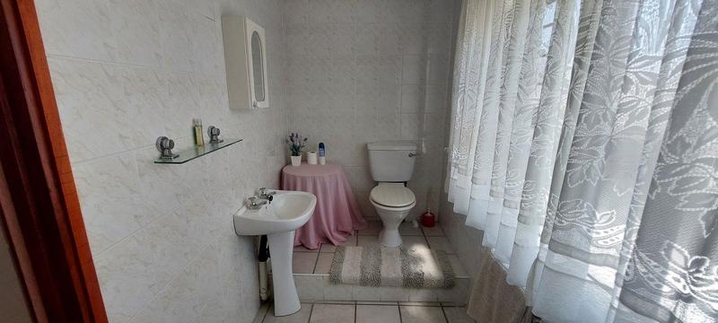 3 Bedroom Property for Sale in Uvongo KwaZulu-Natal