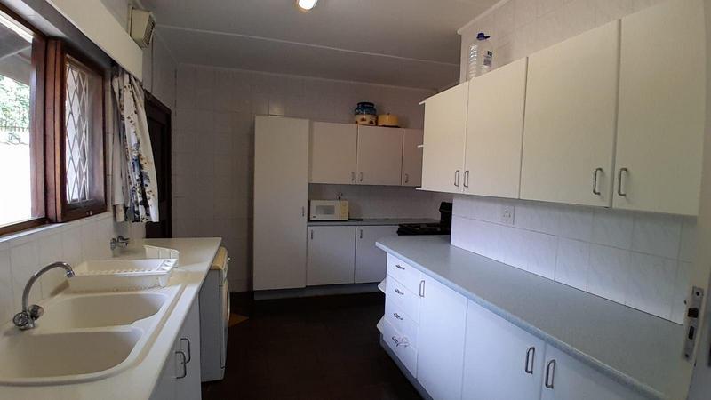 3 Bedroom Property for Sale in Uvongo KwaZulu-Natal