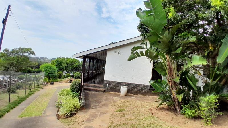 3 Bedroom Property for Sale in Uvongo KwaZulu-Natal