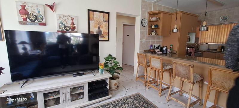 3 Bedroom Property for Sale in Uvongo KwaZulu-Natal