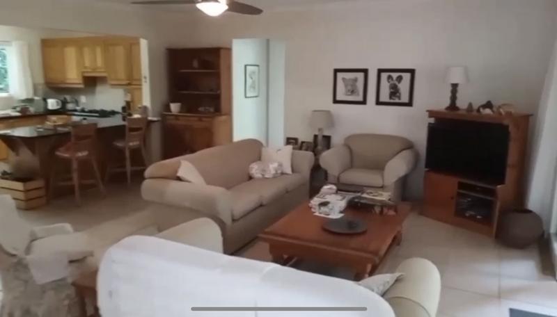 3 Bedroom Property for Sale in Uvongo KwaZulu-Natal