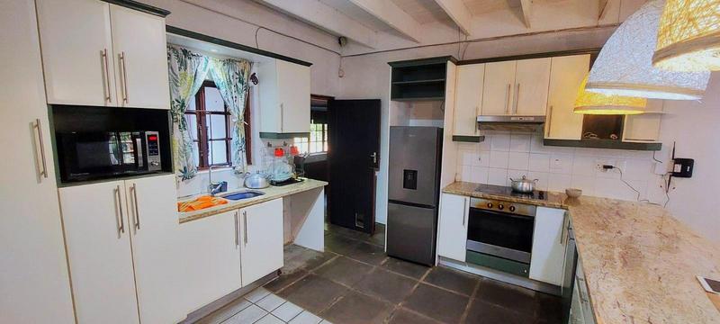 3 Bedroom Property for Sale in Uvongo KwaZulu-Natal