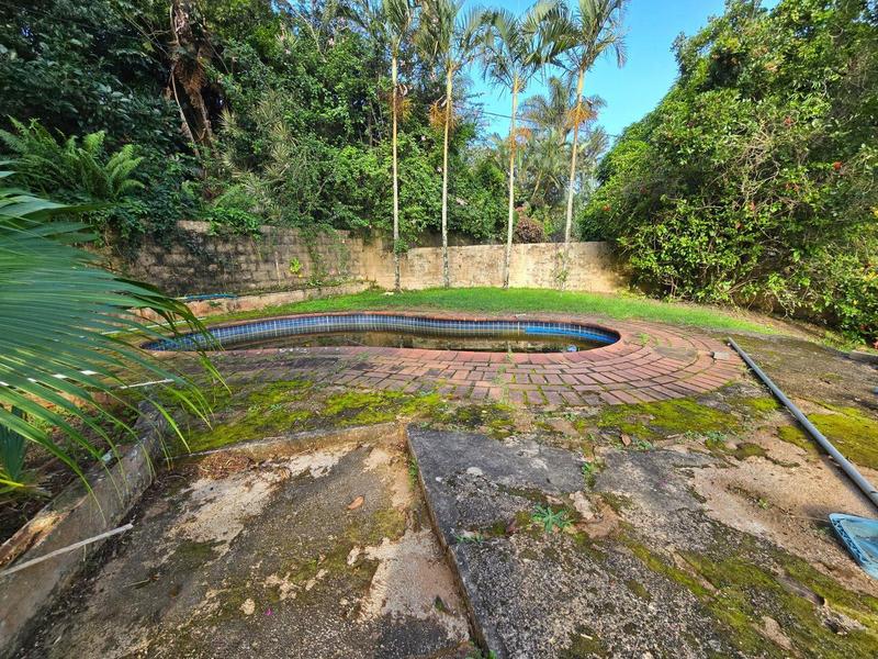 5 Bedroom Property for Sale in Uvongo KwaZulu-Natal