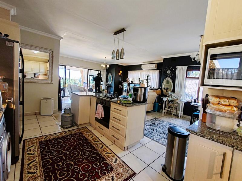 3 Bedroom Property for Sale in Uvongo KwaZulu-Natal