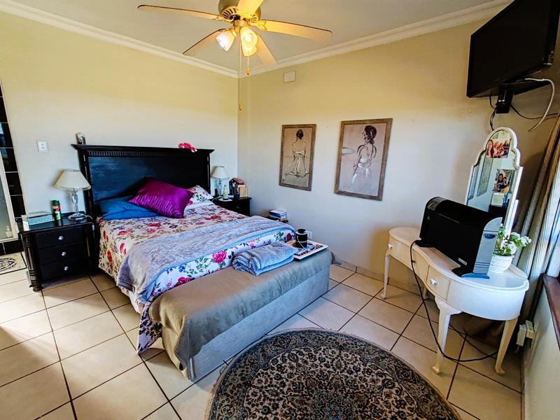 3 Bedroom Property for Sale in Uvongo KwaZulu-Natal