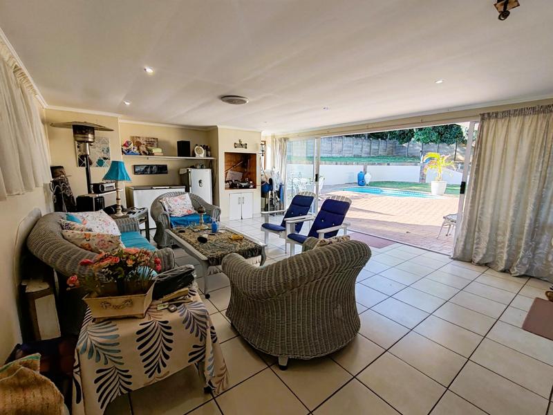 3 Bedroom Property for Sale in Uvongo KwaZulu-Natal