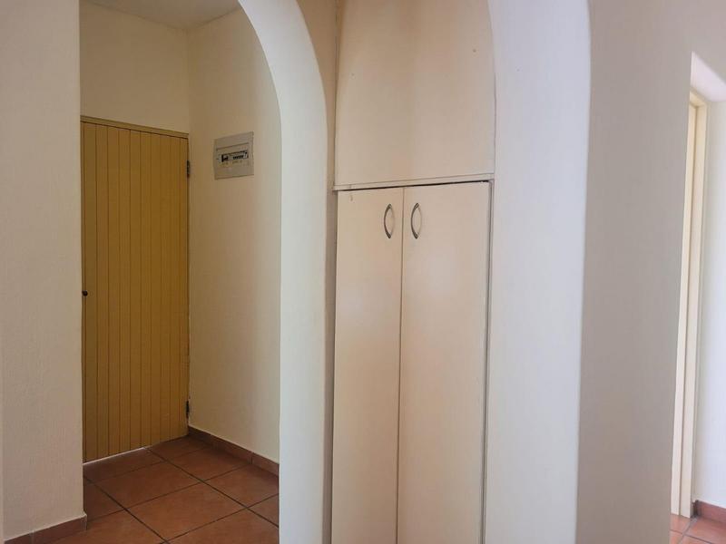 2 Bedroom Property for Sale in Uvongo Beach KwaZulu-Natal