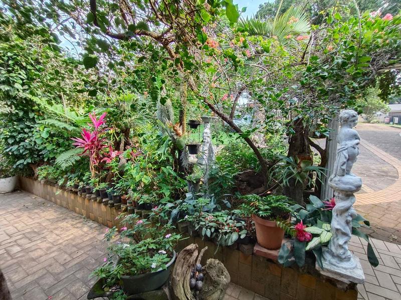 4 Bedroom Property for Sale in Uvongo Beach KwaZulu-Natal
